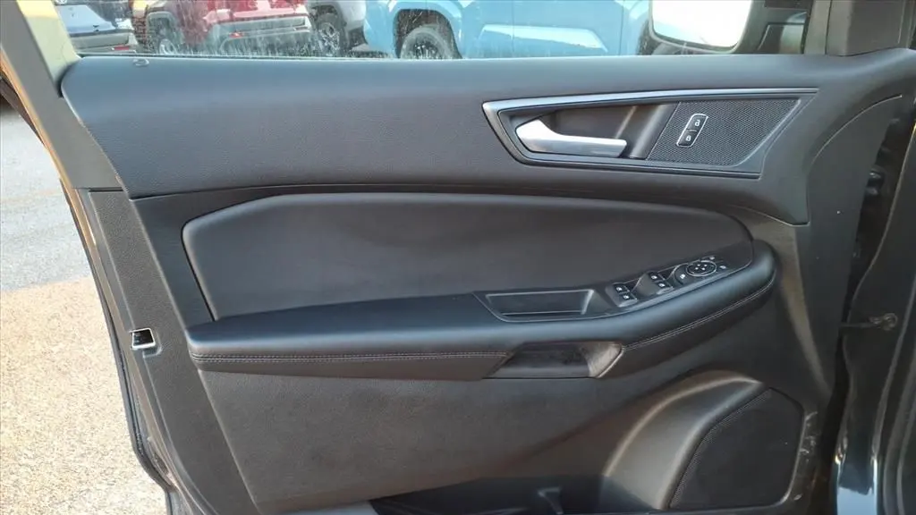 2024 Ford Edge SE