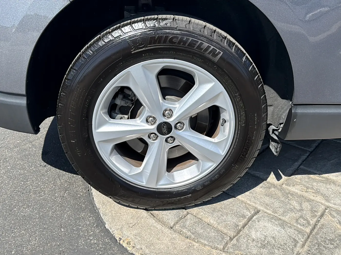 2024 Ford Edge