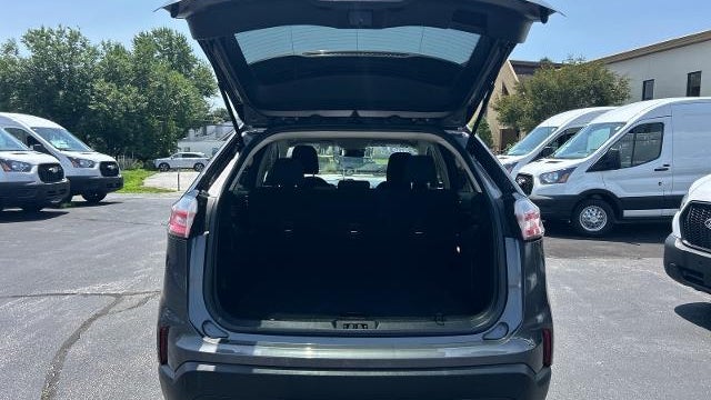 2021 Ford Edge SE