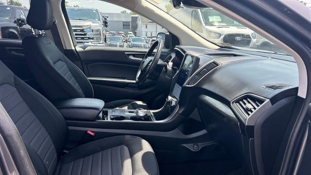 2021 Ford Edge SE