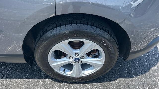 2021 Ford Edge SE