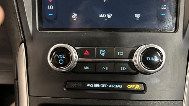 2022 Ford Edge SE