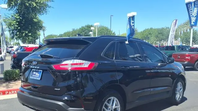 2023 Ford Edge SE
