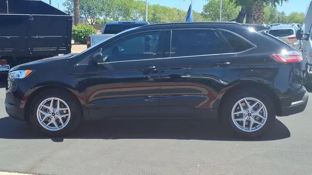 2023 Ford Edge SE