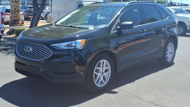 2023 Ford Edge SE