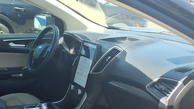 2023 Ford Edge SE