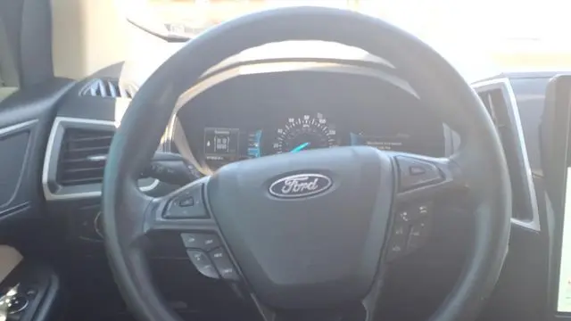 2023 Ford Edge SE