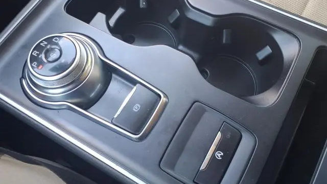 2023 Ford Edge SE
