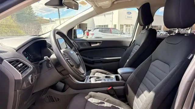 2023 Ford Edge SE