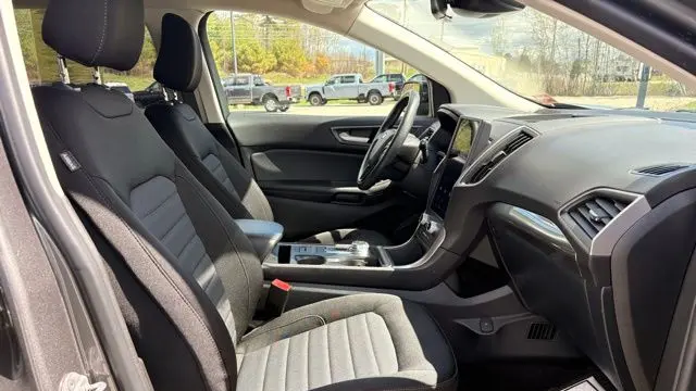 2023 Ford Edge SE