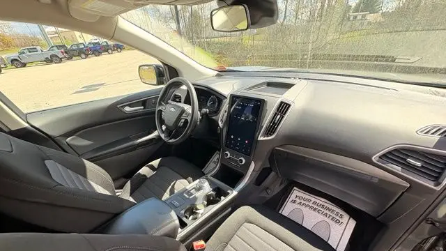 2023 Ford Edge SE