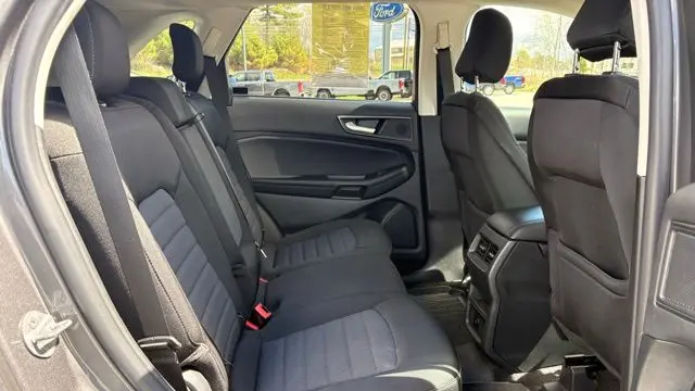 2023 Ford Edge SE