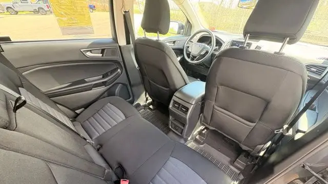 2023 Ford Edge SE