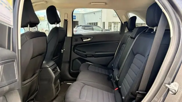 2023 Ford Edge SE