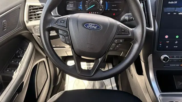 2023 Ford Edge SE