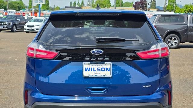 2023 Ford Edge SE