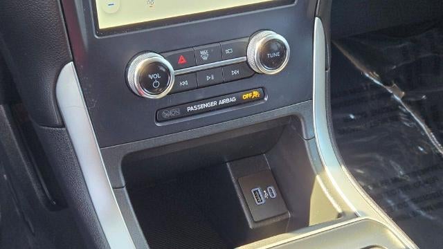 2024 Ford Edge SE