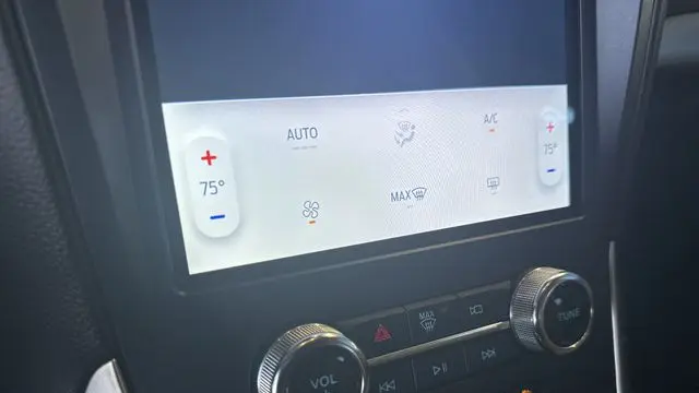 2024 Ford Edge SE