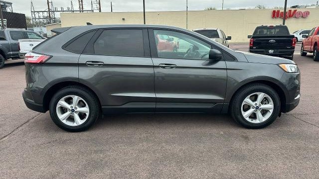 2020 Ford Edge SE