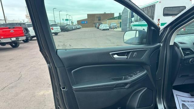 2020 Ford Edge SE