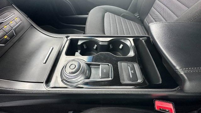 2020 Ford Edge SE