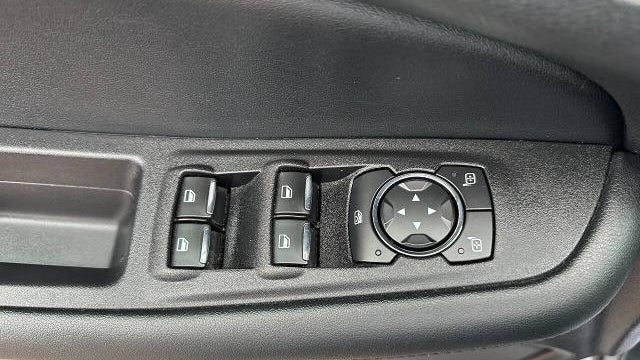 2020 Ford Edge SE