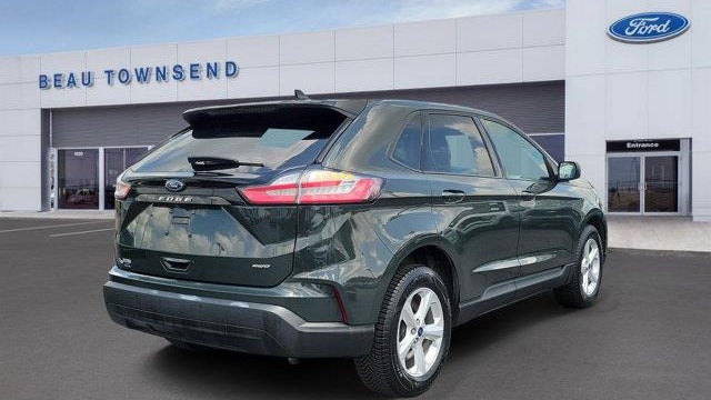 2022 Ford Edge SE