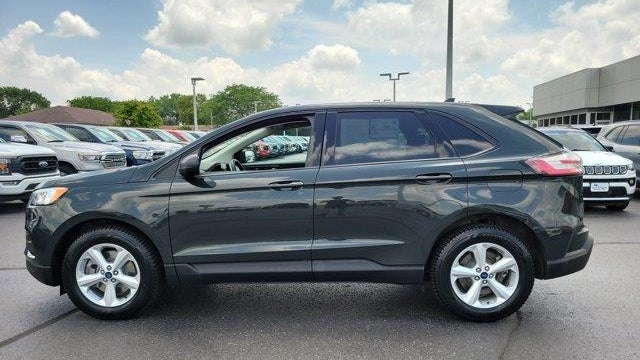 2022 Ford Edge SE