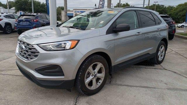 2022 Ford Edge SE