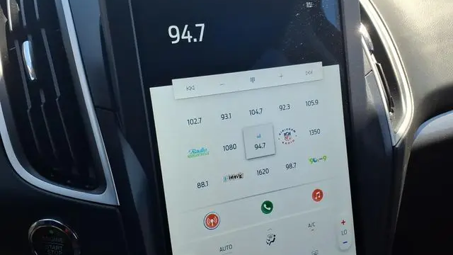 2022 Ford Edge SE