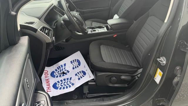 2022 Ford Edge SE