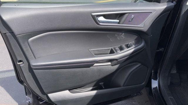 2023 Ford Edge SE