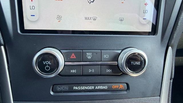2023 Ford Edge SE