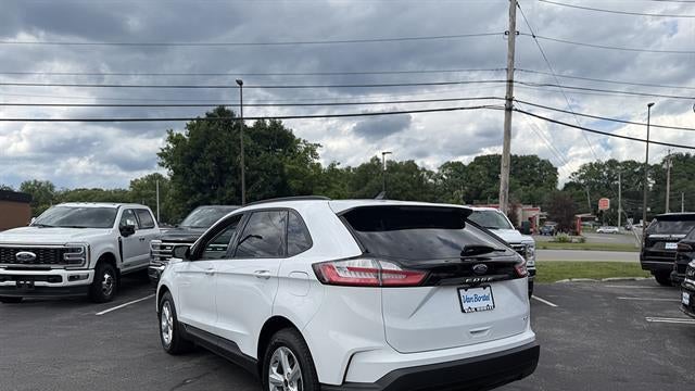 2023 Ford Edge SE