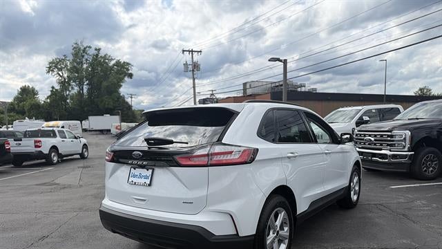 2023 Ford Edge SE