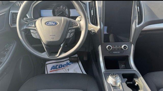 2023 Ford Edge SE