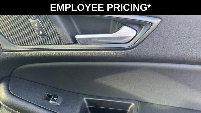 2023 Ford Edge SE
