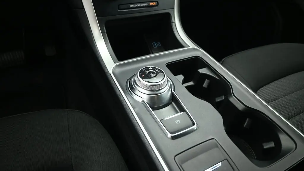 2023 Ford Edge SE
