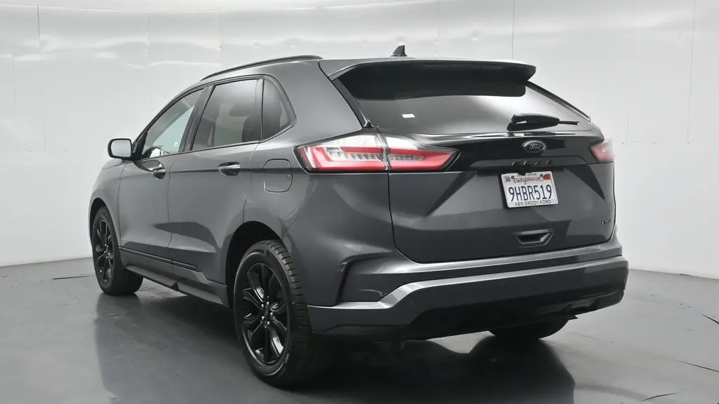 2023 Ford Edge SE