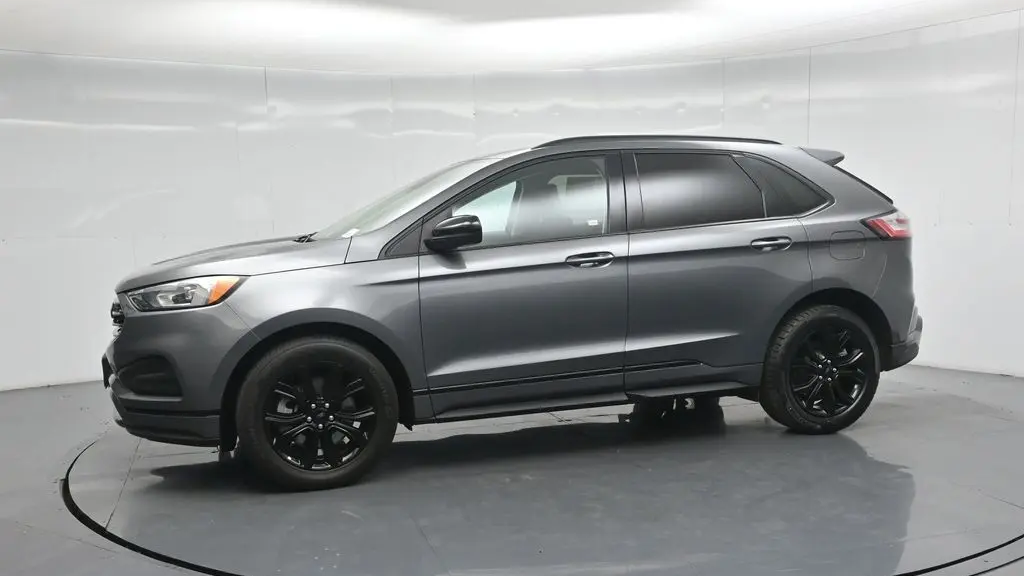 2023 Ford Edge SE
