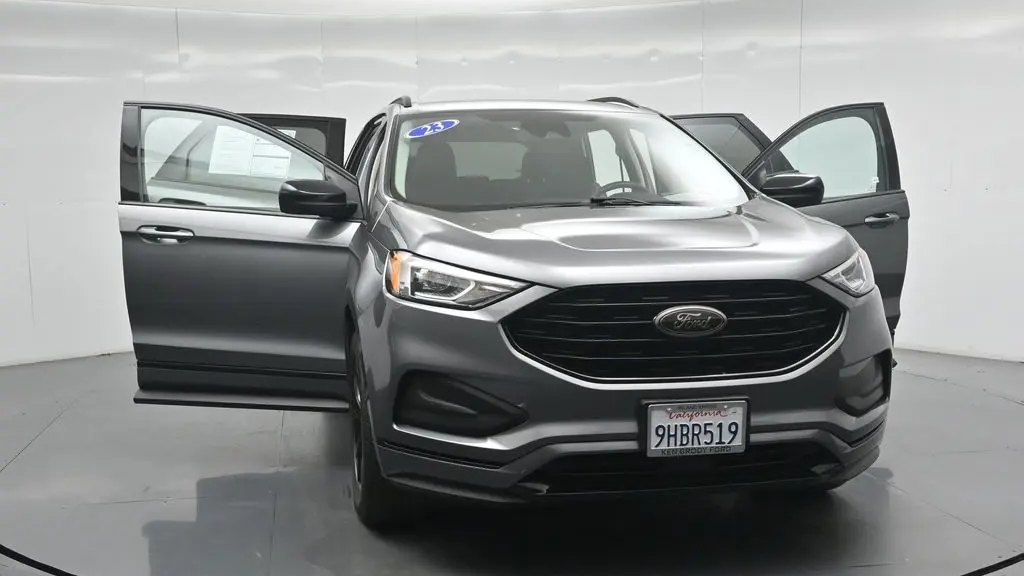 2023 Ford Edge SE