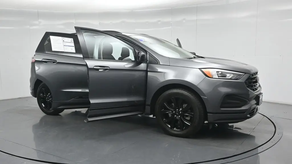2023 Ford Edge SE