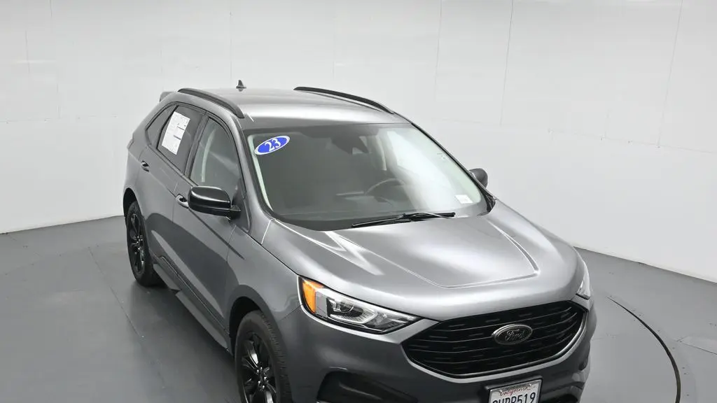 2023 Ford Edge SE