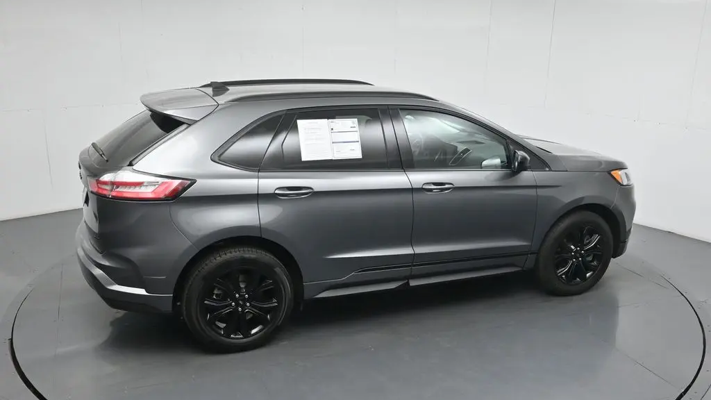 2023 Ford Edge SE