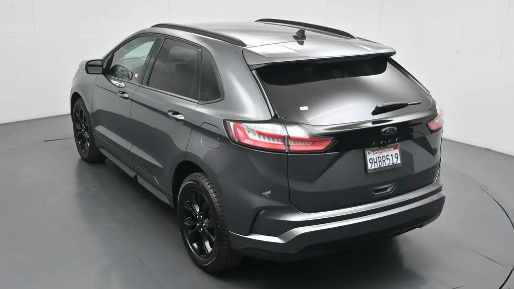 2023 Ford Edge SE