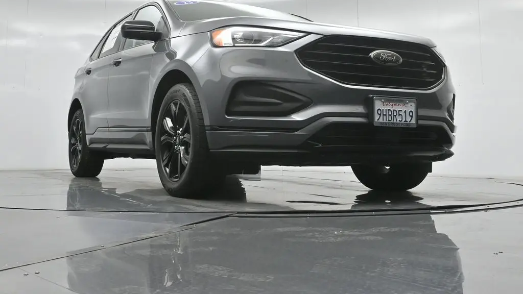 2023 Ford Edge SE