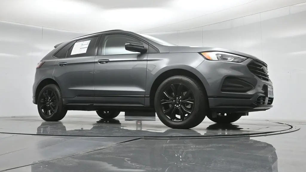 2023 Ford Edge SE