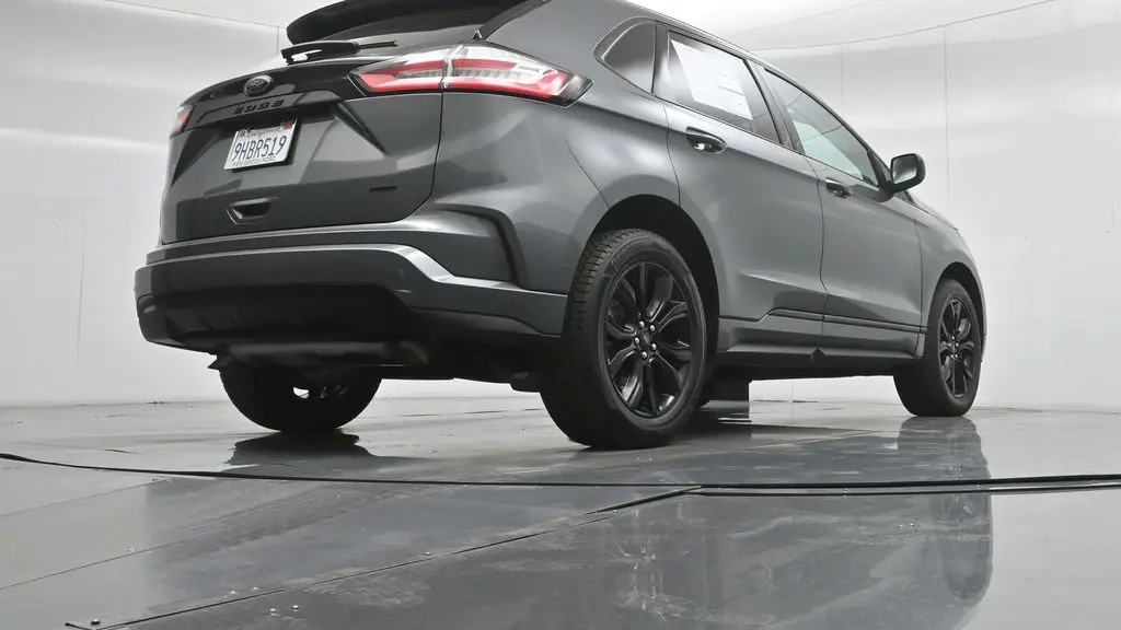 2023 Ford Edge SE