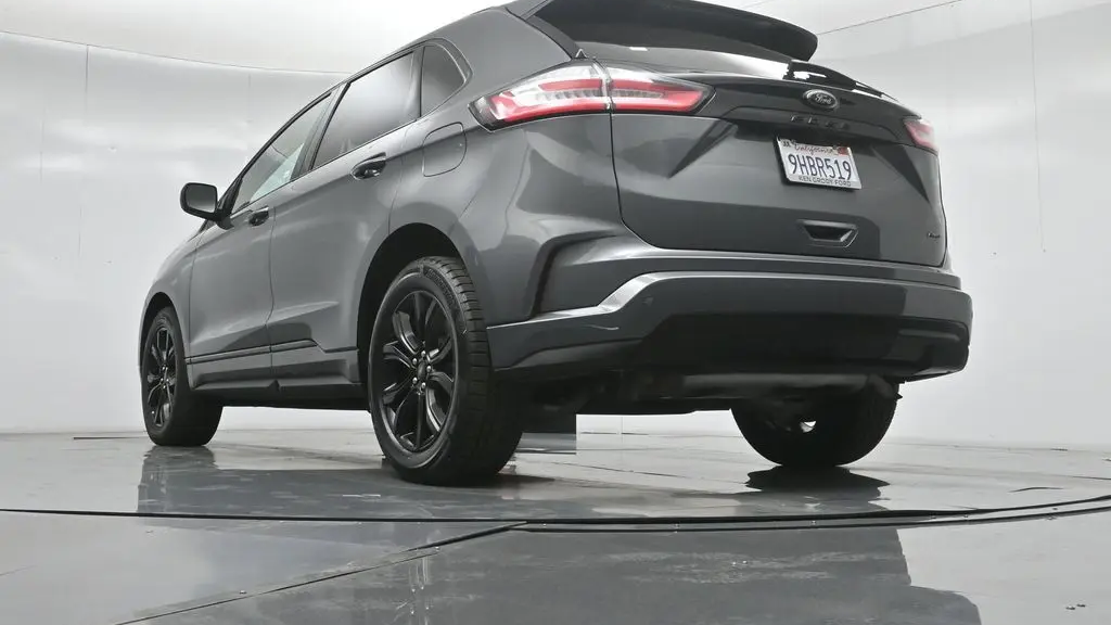 2023 Ford Edge SE