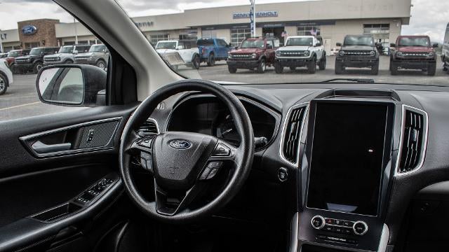 2023 Ford Edge SE